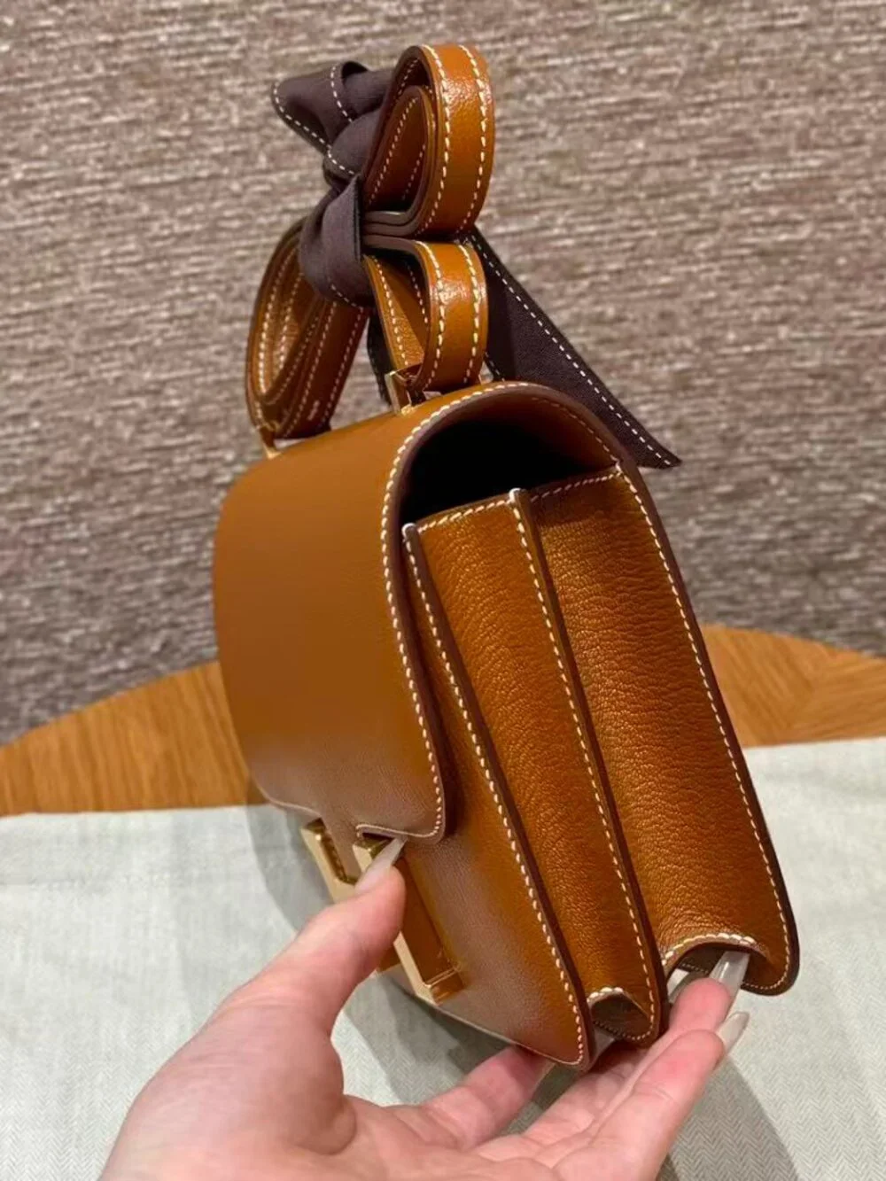Hermes please see